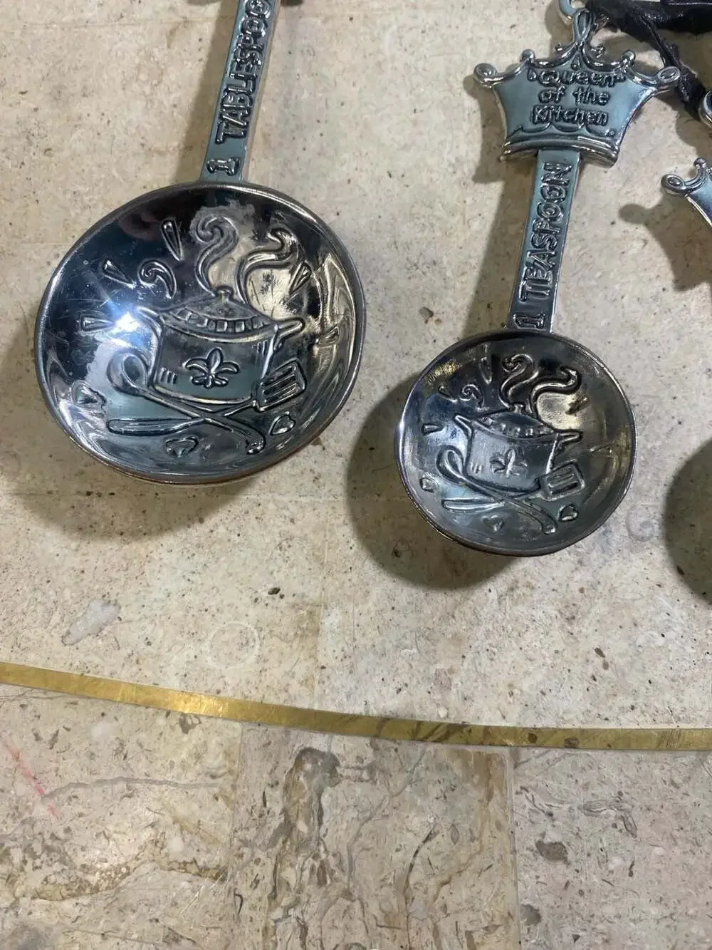 Ganz Queen of the Kitchen Decorative Metal Measuring Spoon Set of 4